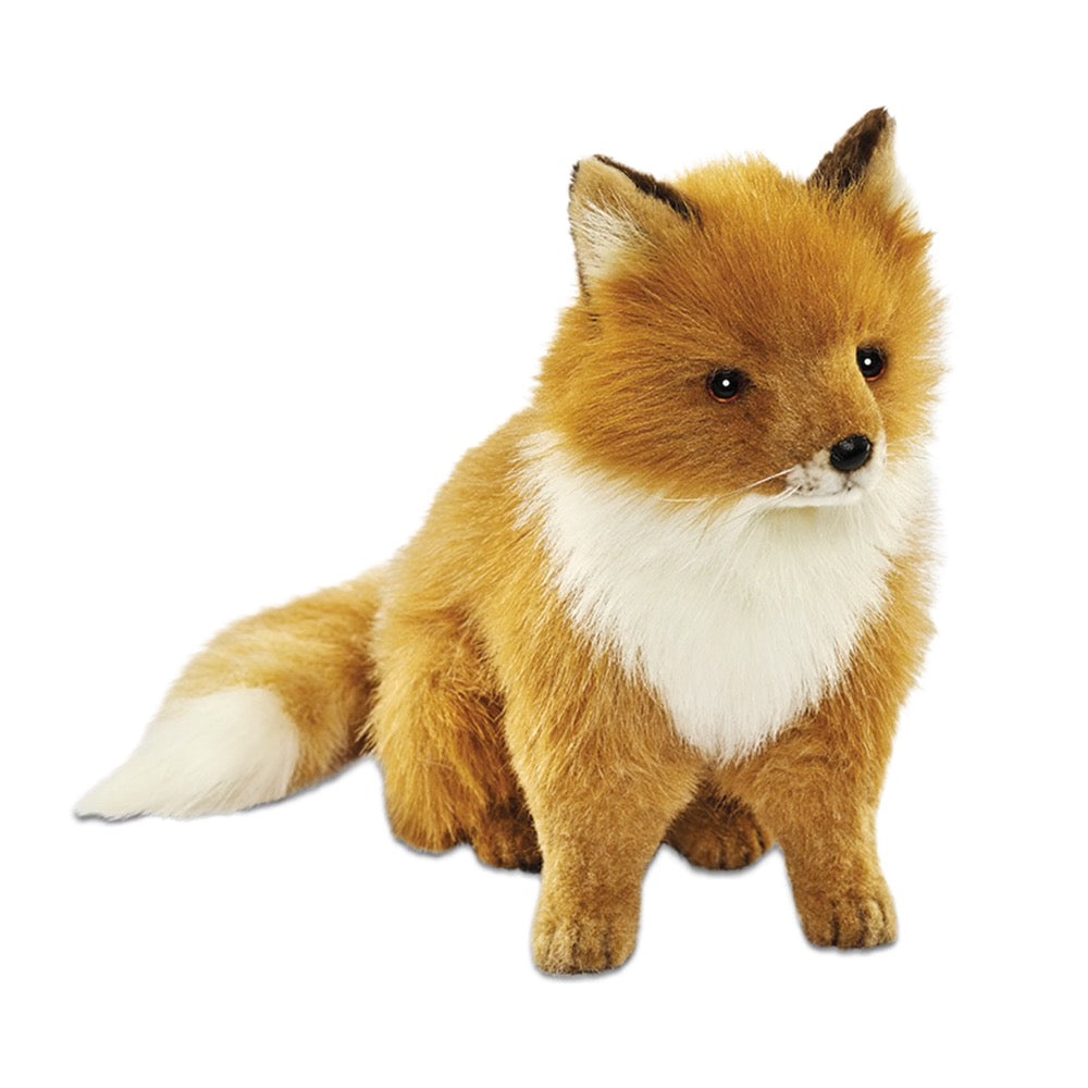 Hansa Fox Sitting