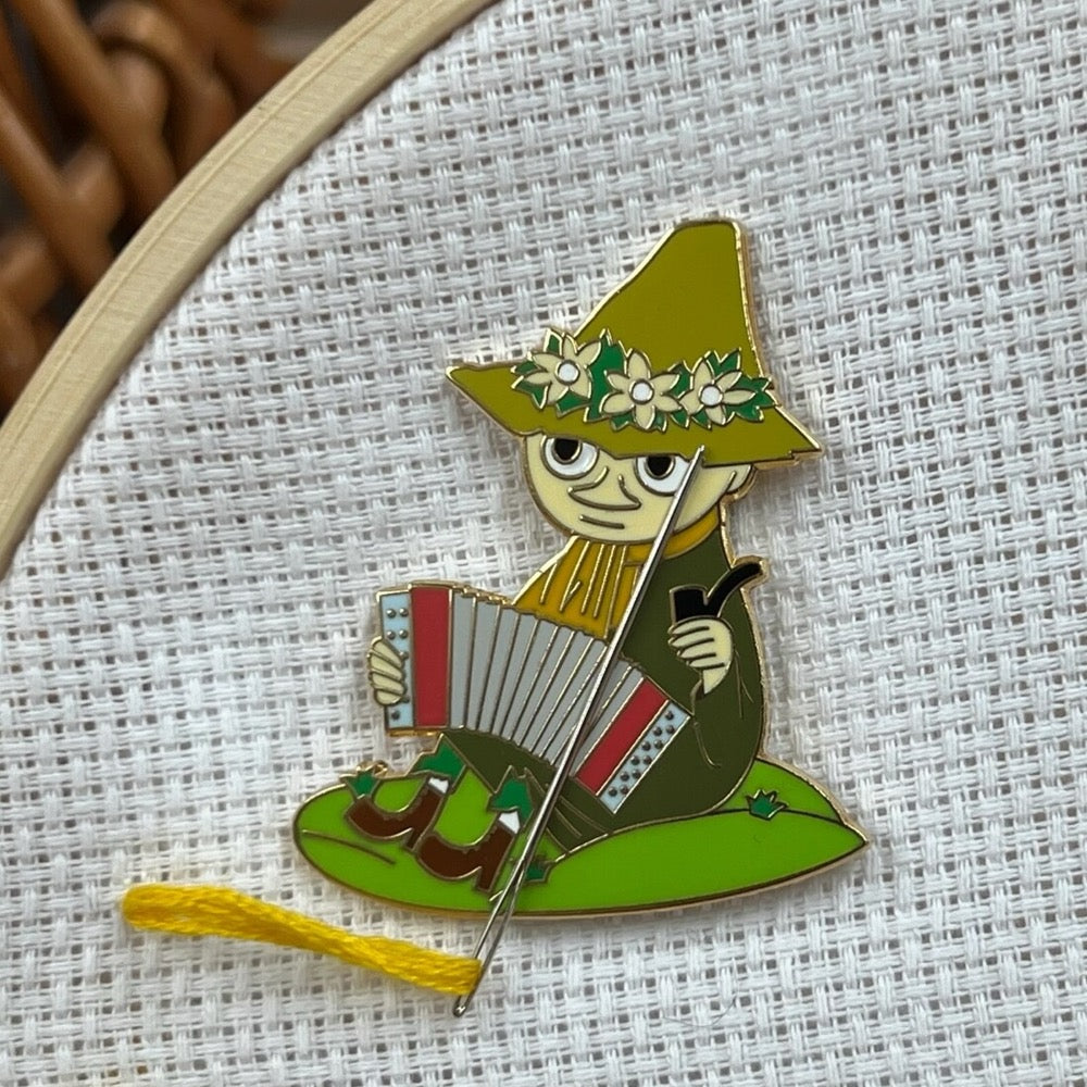 The Crafty Kit Company Snufkin of Moominvalley Needle Minder